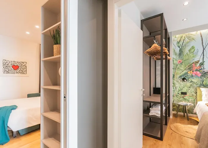 Rezia With Parking Комо