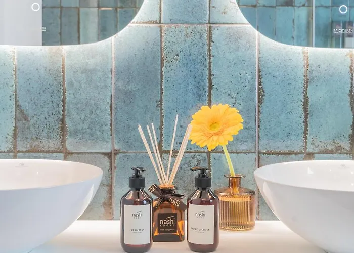 Rezia With Parking * Como