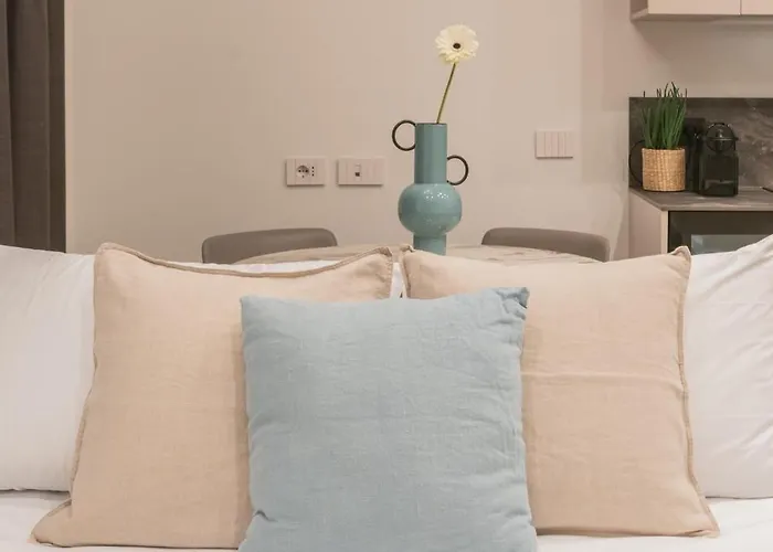 Rezia With Parking * Como