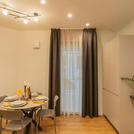Rezia By Rentallcomo Apartment Como