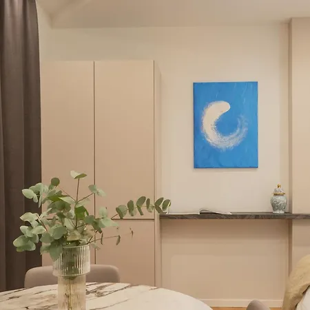 Rezia By Rent 아파트 코모