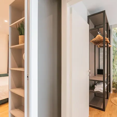 Rezia By Rent Como