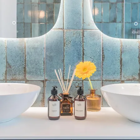 Rezia By Rent * 코모