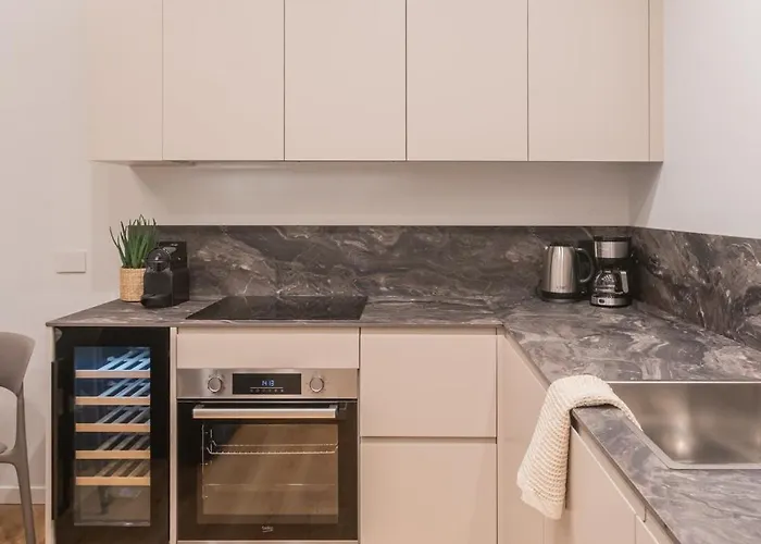 דירה Rezia With Parking